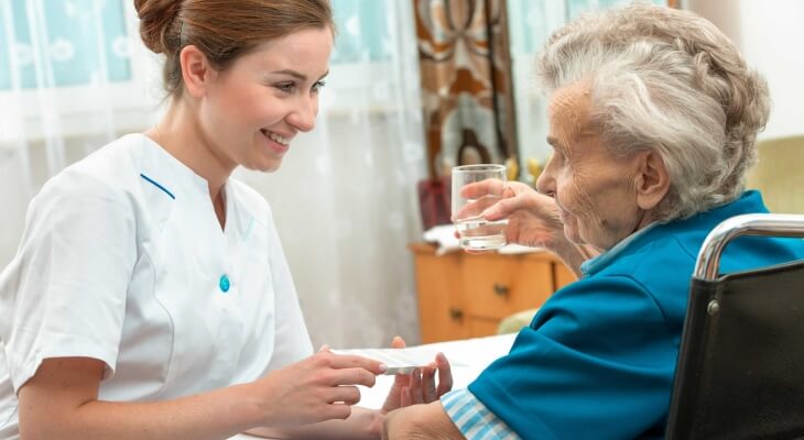 Ingrijire & Supraveghere Batrani 